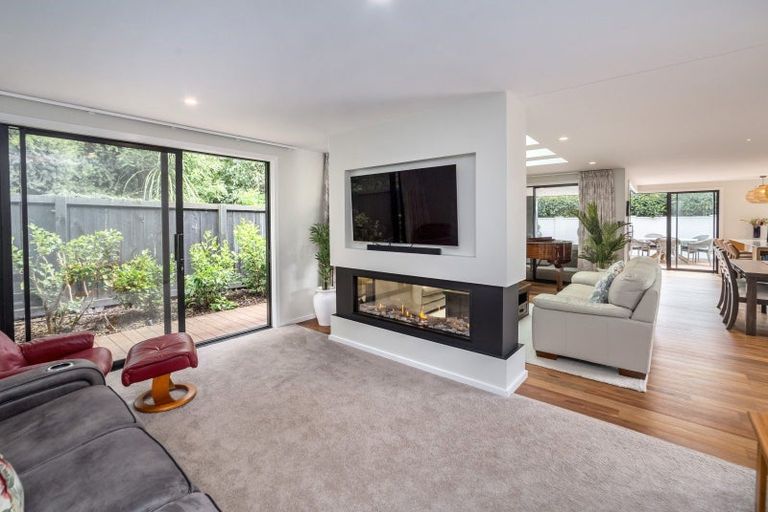 Photo of property in 30 Mcmaster Street, Greytown, 5712