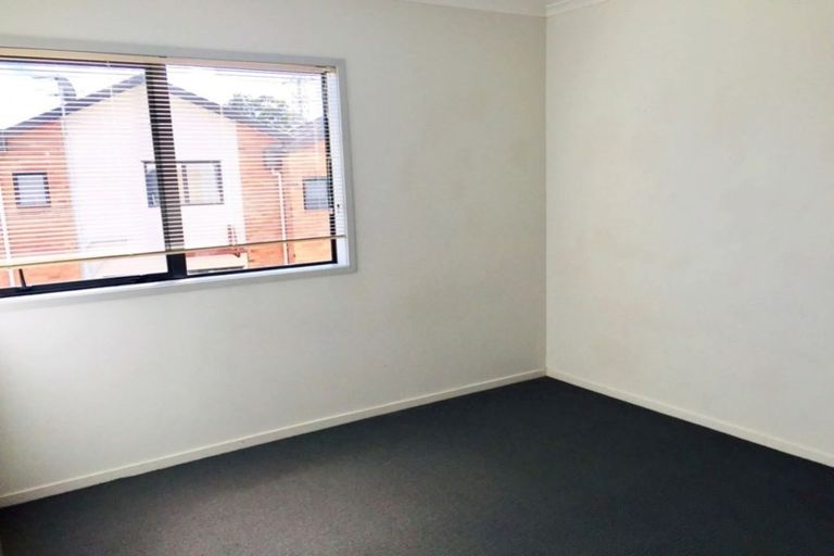 Photo of property in St Claire Village, 210/172 Mcleod Road, Te Atatu South, Auckland, 0610