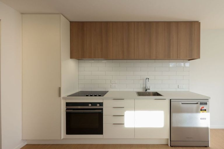 Photo of property in 26 Hargest Crescent, Sydenham, Christchurch, 8023