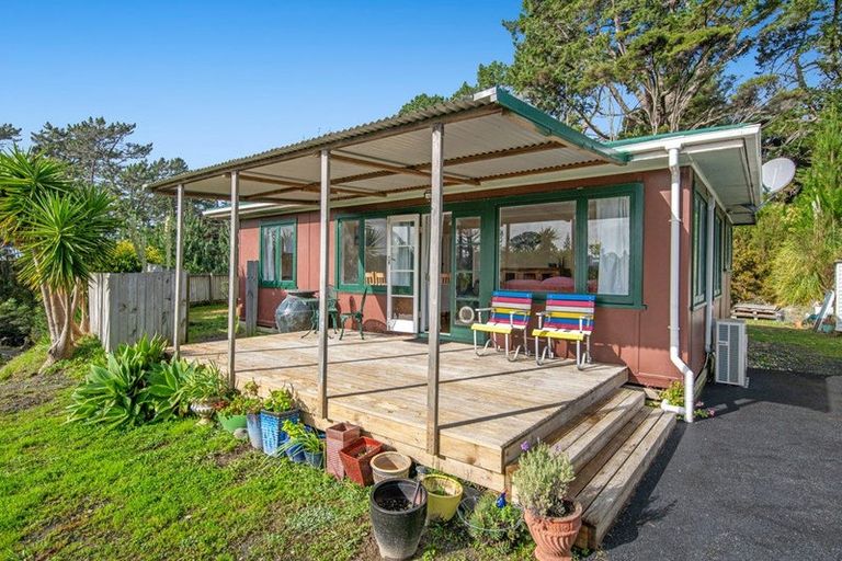 Photo of property in 4 Ferngully Road, Helensville, Kaukapakapa, 0871
