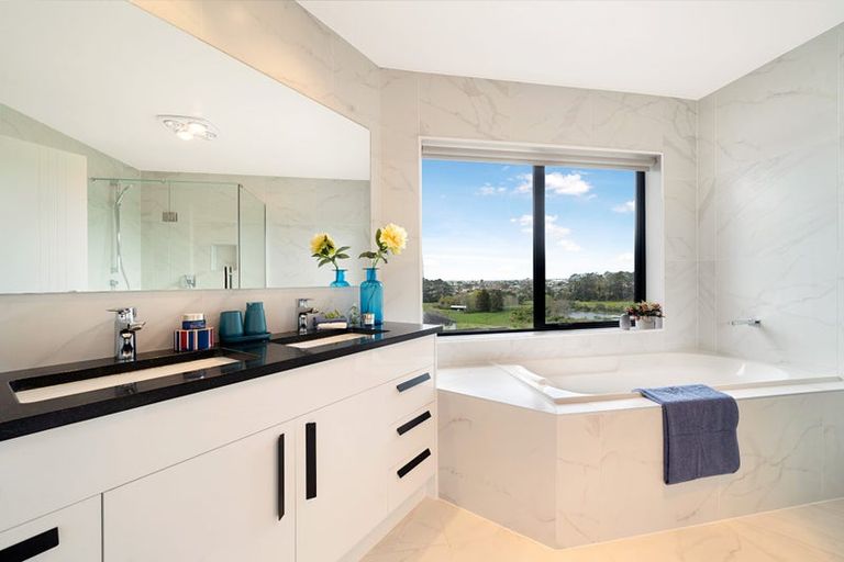 Photo of property in 55 Platinum Rise, Ranui, Auckland, 0612