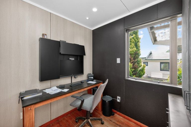 Photo of property in 1 Morgan Road, Pukekohe East, Pukekohe, 2677