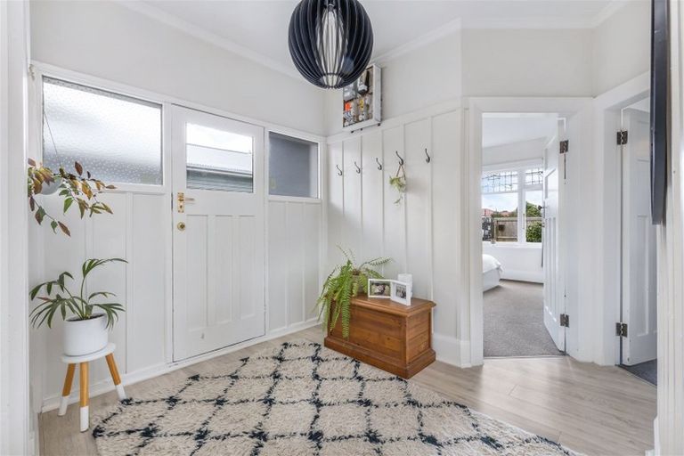 Photo of property in 25 Flockton Street, Mairehau, Christchurch, 8013