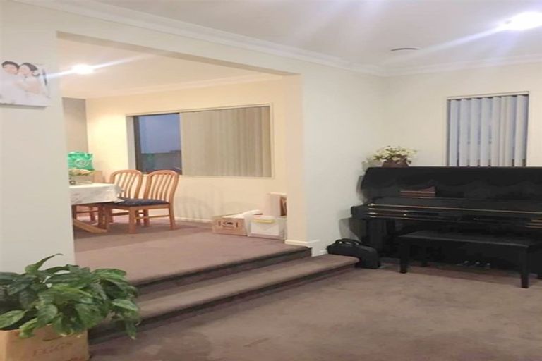 Photo of property in 26 Kensway Drive, Flat Bush, Auckland, 2016