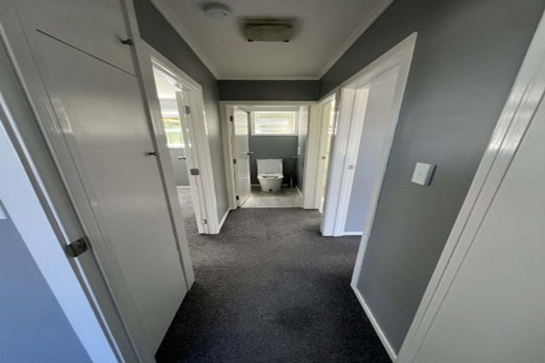 Photo of property in 68 Gladstone Road, Northcote, Auckland, 0627