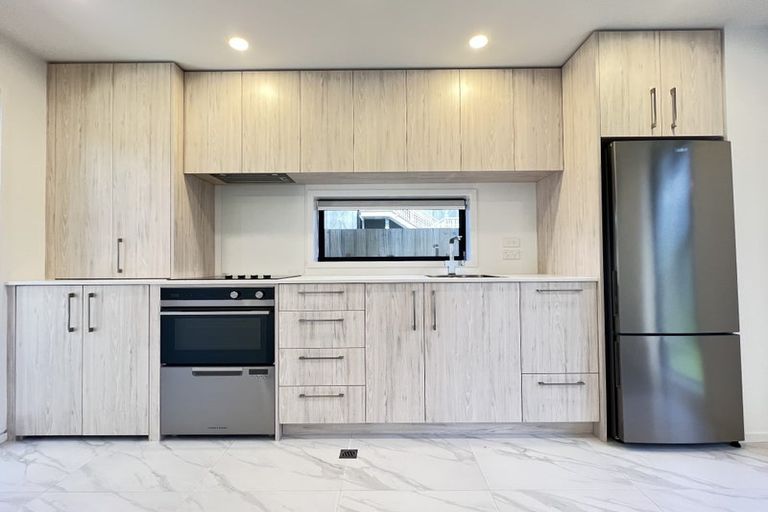 Photo of property in 8b/5 Taramea Place, Addington, Christchurch, 8024