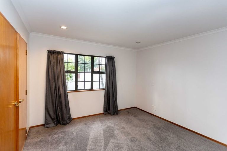 Photo of property in 127 Clyde Road, Ilam, Christchurch, 8041