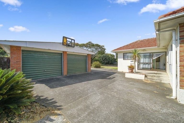 Photo of property in 13 Birdwood Avenue, Papatoetoe, Auckland, 2025