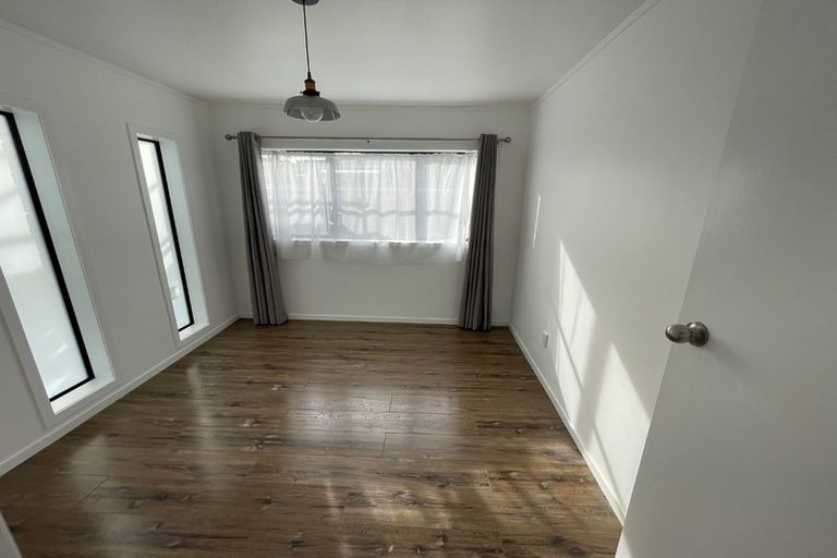 Photo of property in 10/767 Beach Road, Browns Bay, Auckland, 0630