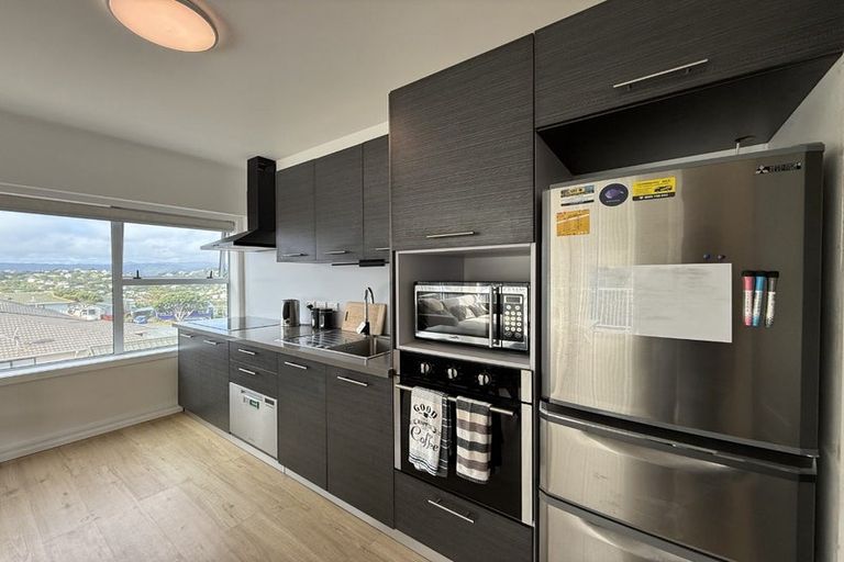 Photo of property in 12/32 Akaroa Drive, Maupuia, Wellington, 6022