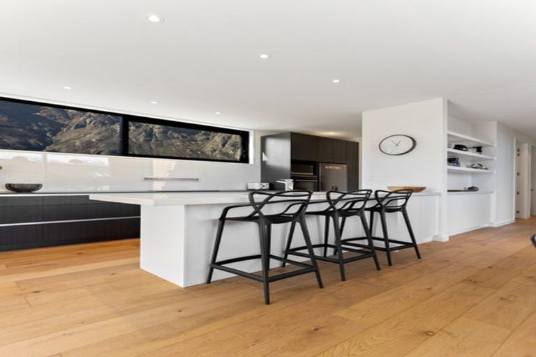 Photo of property in 4 Stockyard Lane, Jacks Point, Queenstown, 9371