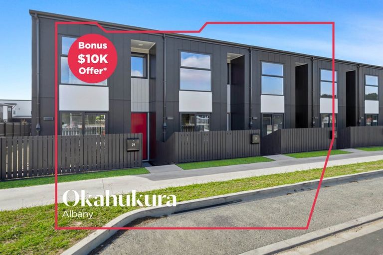 Photo of property in 12 Tima Lane, Mangere Bridge, Auckland, 2022