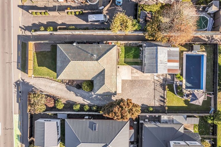 Photo of property in 409 Main Road North, Redwood, Christchurch, 8051