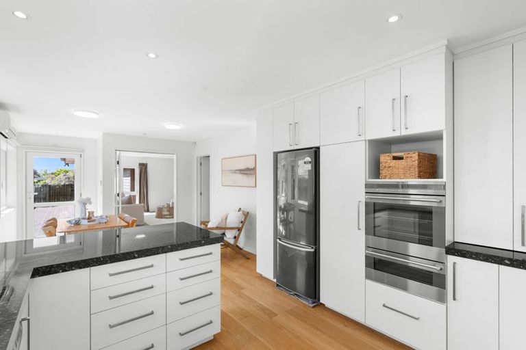 Photo of property in 3 Haslett Place, Upper Riccarton, Christchurch, 8041