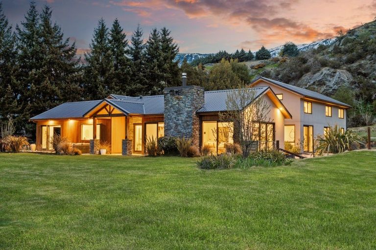 Photo of property in 62 Morven Ferry Road, Arrow Junction, Queenstown, 9371