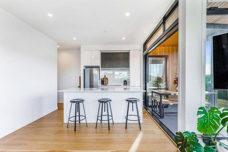 Photo of property in Frank Sargeson Apts, 505/80 Anzac Street, Takapuna, Auckland, 0622