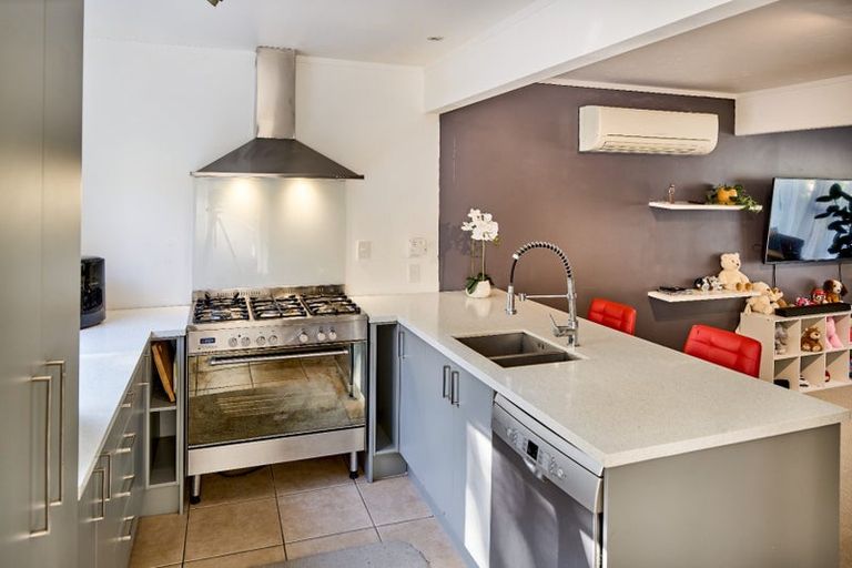 Photo of property in 59 Spinnaker Drive, Whitby, Porirua, 5024