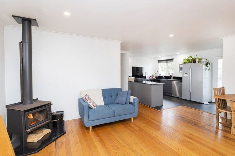 Photo of property in 14 School Road, Te Hapara, Gisborne, 4010
