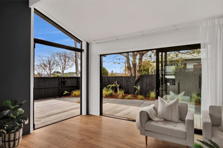 Photo of property in 248 Grimseys Road, Redwood, Christchurch, 8051