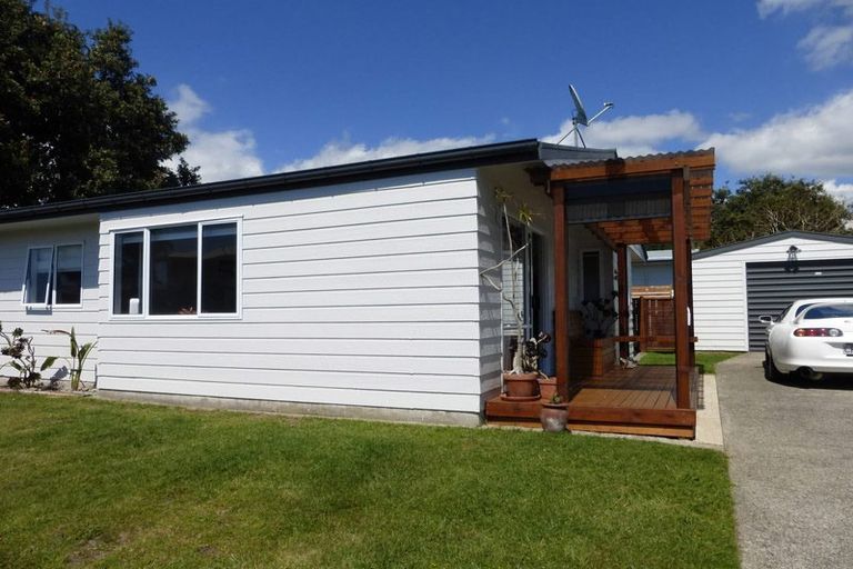 Photo of property in 126a Mayfair Avenue, Whangamata, 3620