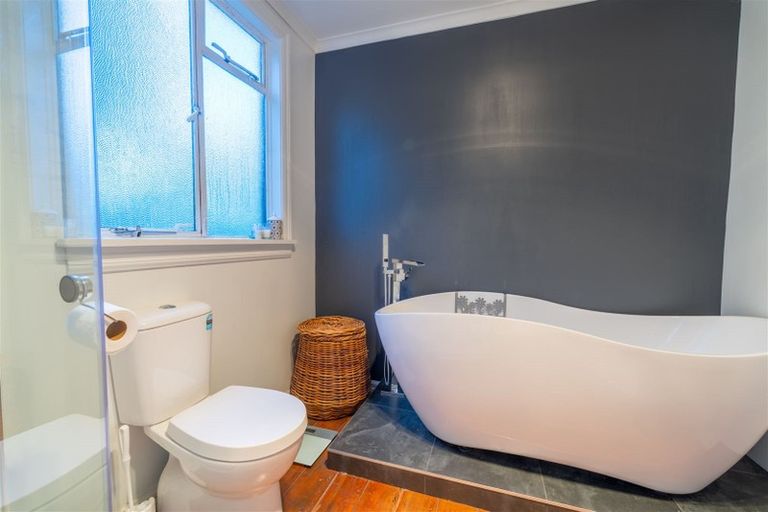 Photo of property in 128 Talbot Street, Geraldine, 7930