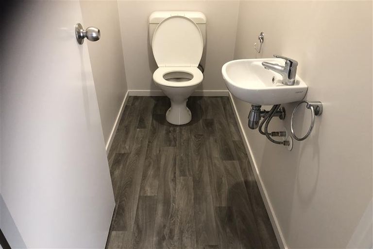 Photo of property in 1 Kona Crescent, Henderson, Auckland, 0610