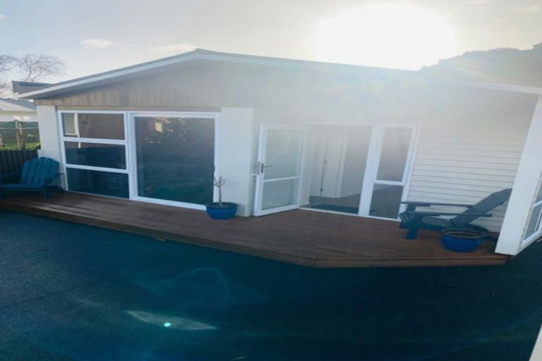 Photo of property in 243 Mangorei Road, Merrilands, New Plymouth, 4312