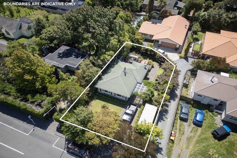 Photo of property in 32 Martindales Road, Heathcote Valley, Christchurch, 8022