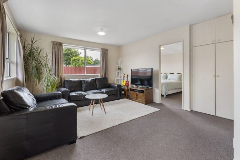 Photo of property in 2/676 Gloucester Street, Linwood, Christchurch, 8062