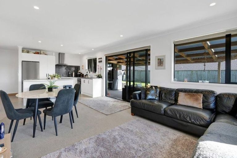 Photo of property in 15 Customhouse Street, Bell Block, New Plymouth, 4312