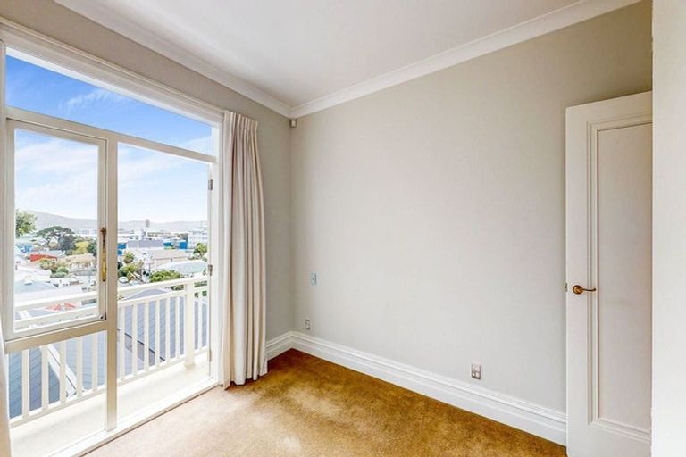 Photo of property in 30a Wright Street, Mount Cook, Wellington, 6021