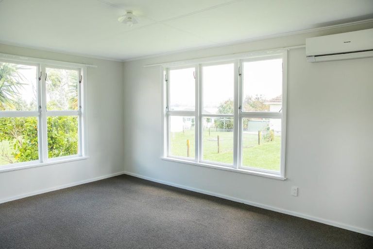 Photo of property in 91 Eversleigh Road, Belmont, Auckland, 0622