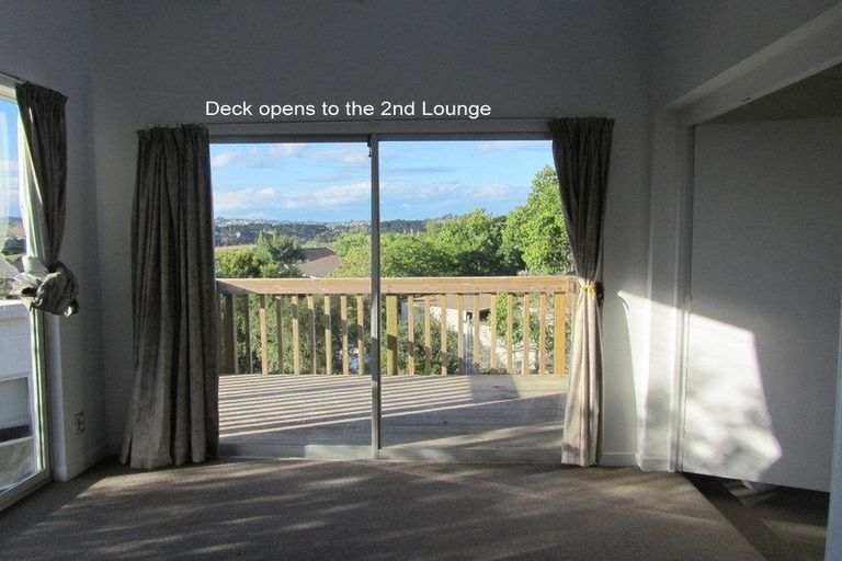 Photo of property in 120 Sunset Road, Unsworth Heights, Auckland, 0632