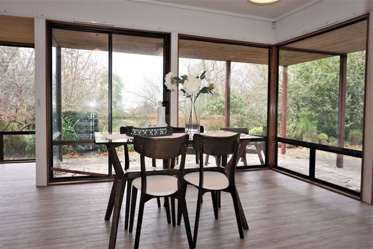 Photo of property in 25 Heatherlea Road East, Levin, 5571