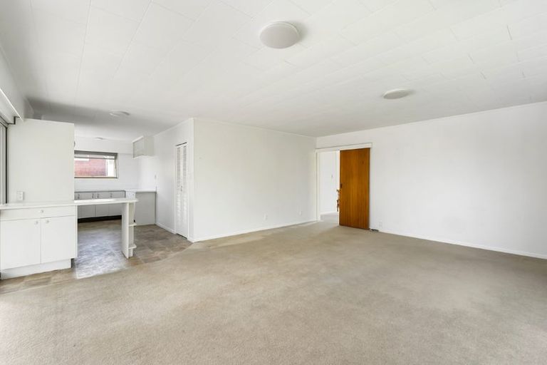 Photo of property in 1/7 Hart Road, Hauraki, Auckland, 0622