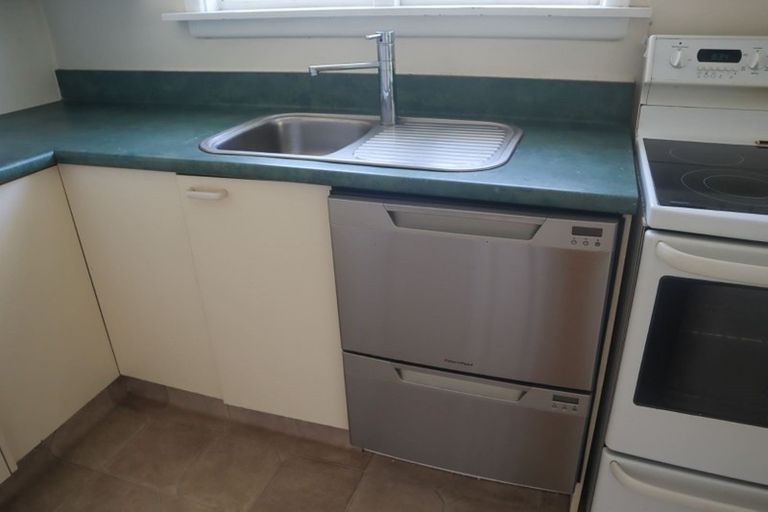 Photo of property in 10 Ravenna Street, Avonhead, Christchurch, 8042