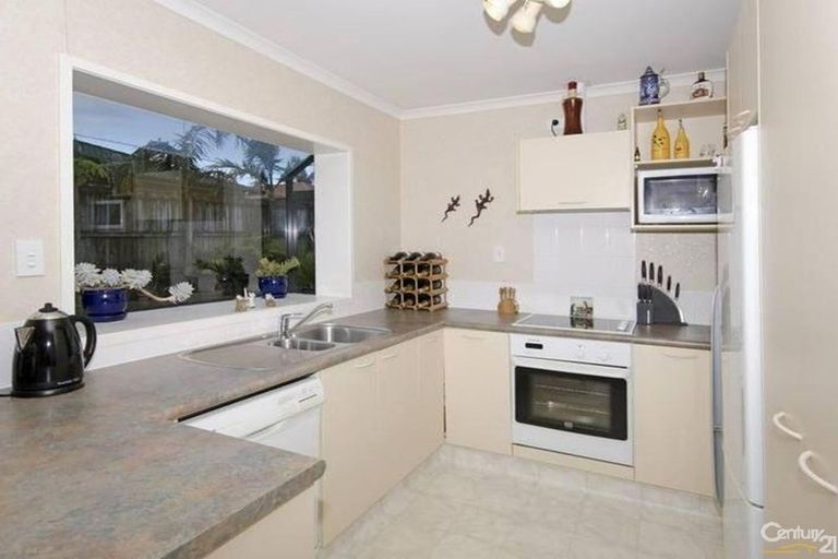Photo of property in 4 Eastland Road, Flat Bush, Auckland, 2019