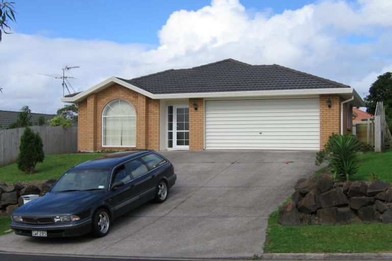 Photo of property in 1/6 Somerton Rise, Henderson, Auckland, 0612