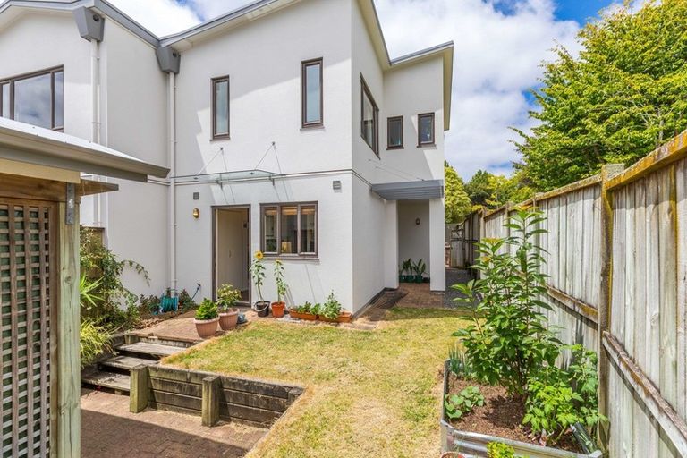 Photo of property in The Grange, 2/92 Bush Road, Albany, Auckland, 0632