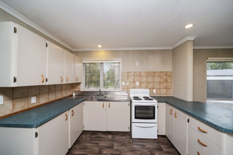 Photo of property in 37 Broadway, Stratford, 4332