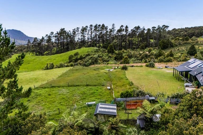 Photo of property in 749 Upper Pitone Road, Pitone, New Plymouth, 4374