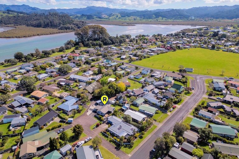 Photo of property in 8 Laura Place, Whitianga, 3510