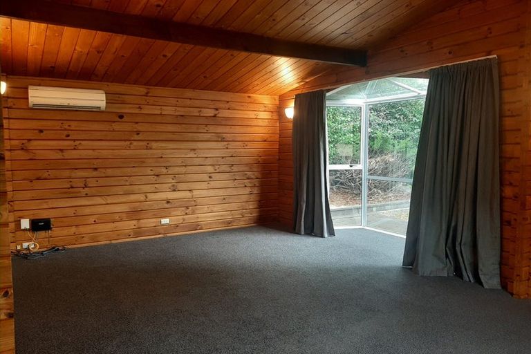 Photo of property in 240 Withells Road, Avonhead, Christchurch, 8042