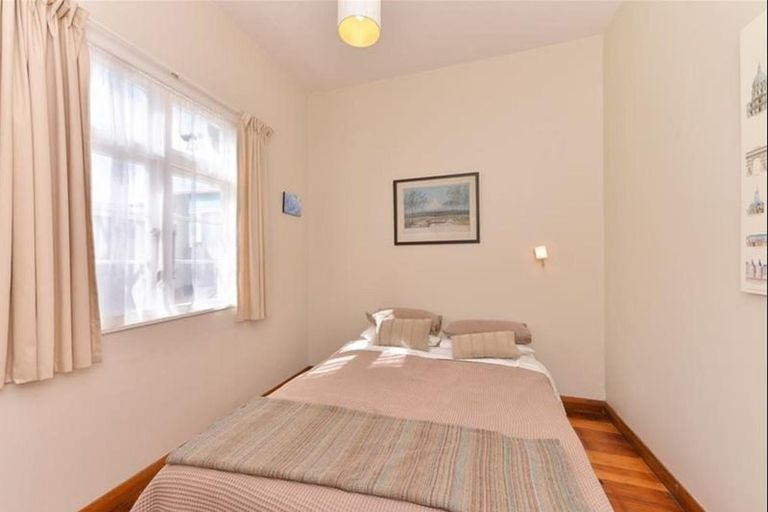 Photo of property in 11 Harper Street, Newtown, Wellington, 6021