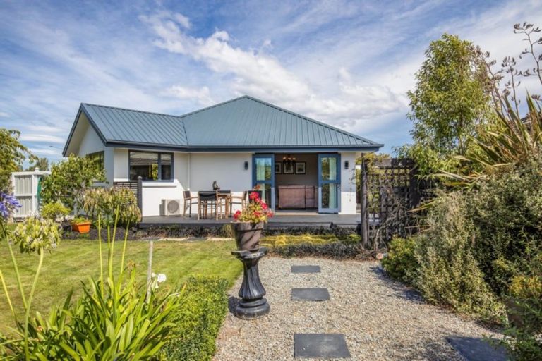 Photo of property in 2 Paget Drive, Woodend, 7610