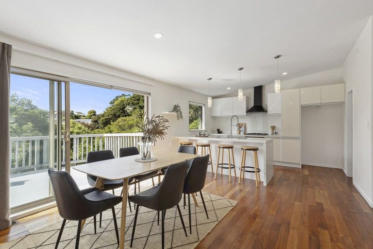 Photo of property in 32 Farnham Street, Mornington, Wellington, 6021