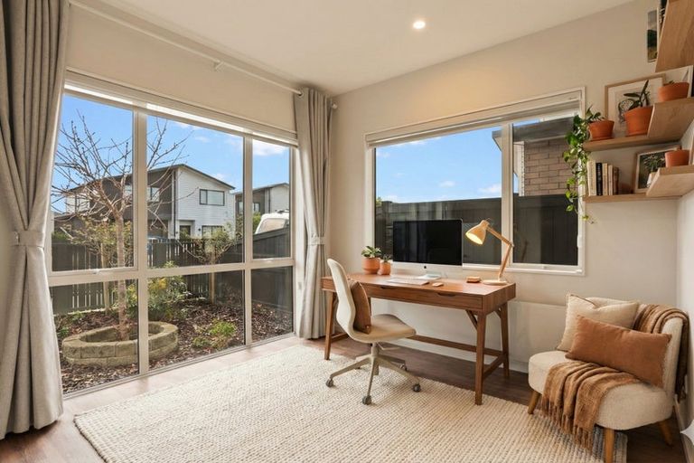 Photo of property in 28 Gecko Road, Hobsonville, Auckland, 0616