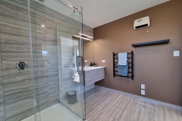 Photo of property in 15 D'archiac Drive, Lake Tekapo, 7999