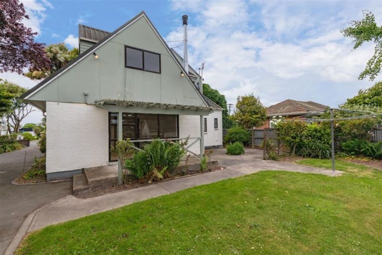 Photo of property in 39 Croziers Road, St Albans, Christchurch, 8052