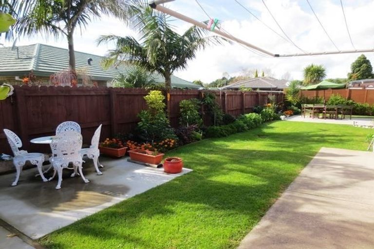 Photo of property in 2 Mayfair Close, Whitianga, 3510